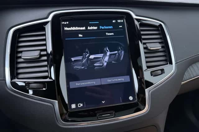 Volvo XC90 (2024) thumbnail 30