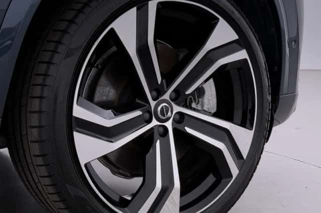 Volvo XC90 (2024) thumbnail 56