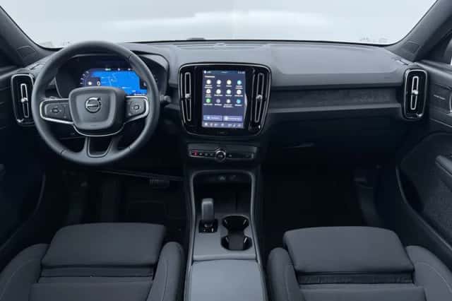 Volvo EX40 (2026) thumbnail 4