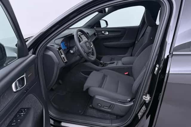 Volvo EX40 (2026) thumbnail 3