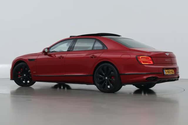 Bentley Flying Spur (2023) thumbnail 2
