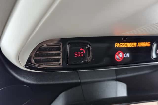 Volvo XC90 (2016) thumbnail 35