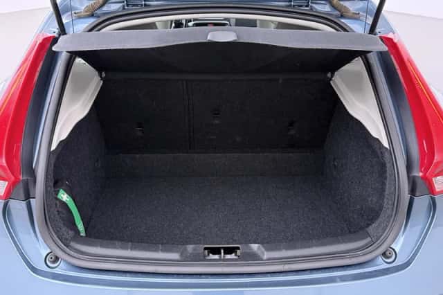 Volvo V40 (2012) thumbnail 31