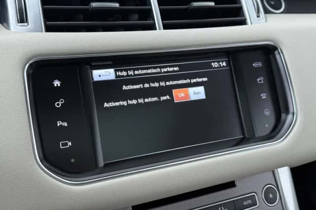 Land Rover Range Rover Sport (2015) thumbnail 24
