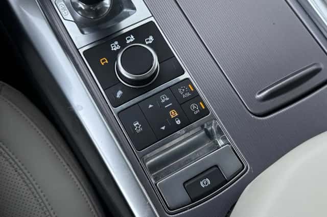 Land Rover Range Rover Sport (2015) thumbnail 27