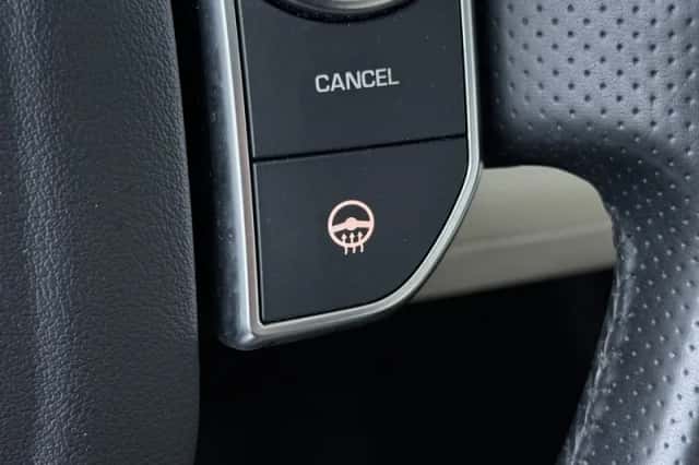 Land Rover Range Rover Sport (2015) thumbnail 32