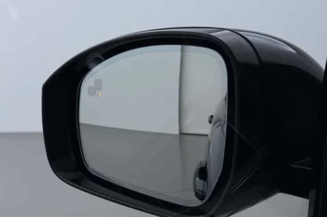Land Rover Range Rover Sport (2015) thumbnail 34