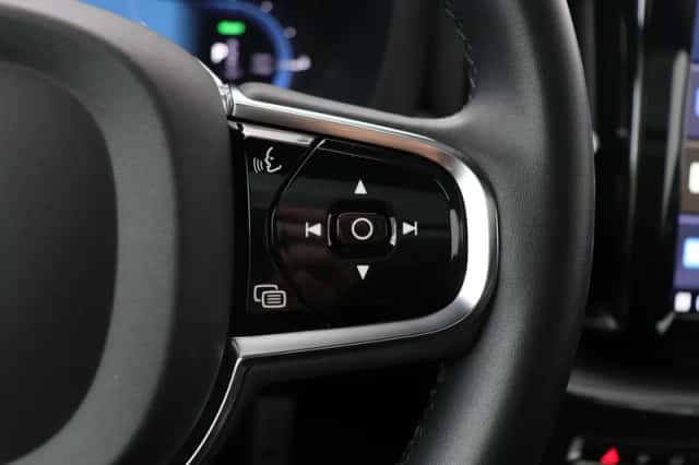 Volvo XC60 (2021) thumbnail 41
