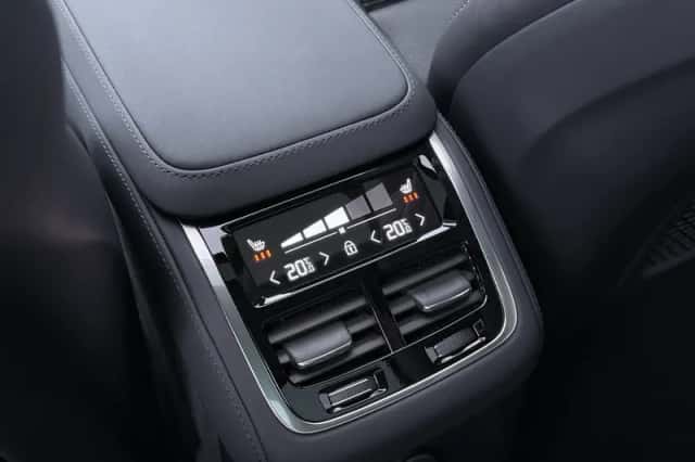 Volvo XC90 (2025) thumbnail 51