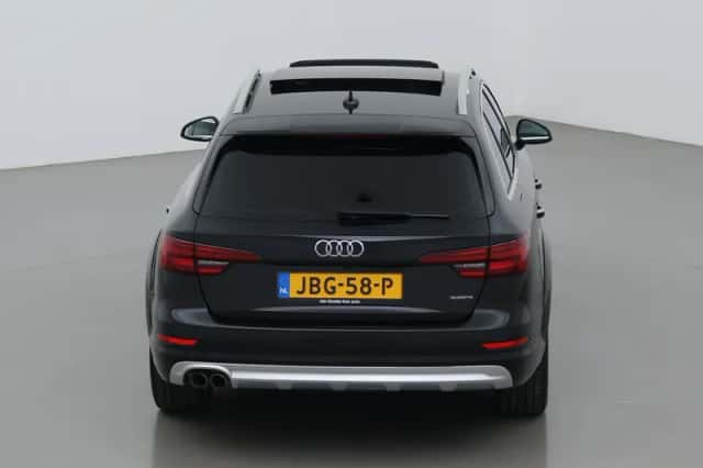 Audi A4 Allroad (2018) thumbnail 9