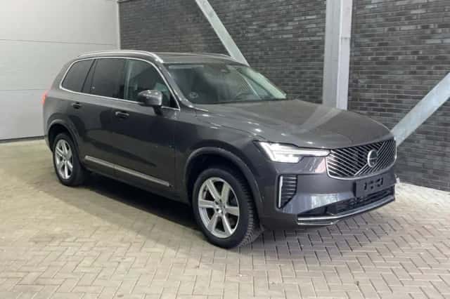 Volvo XC90 (2025)