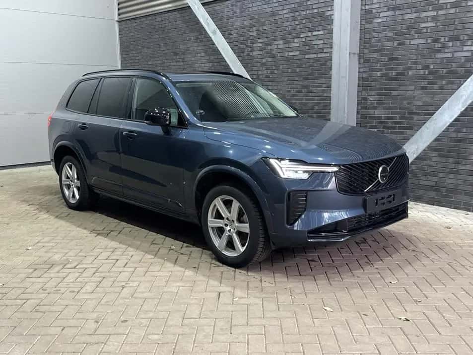 Volvo XC90 (2025) — foto 1