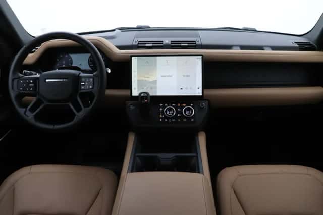 Land Rover Defender (2026) thumbnail 4