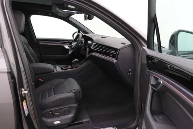 Volkswagen Touareg (2026) thumbnail 5