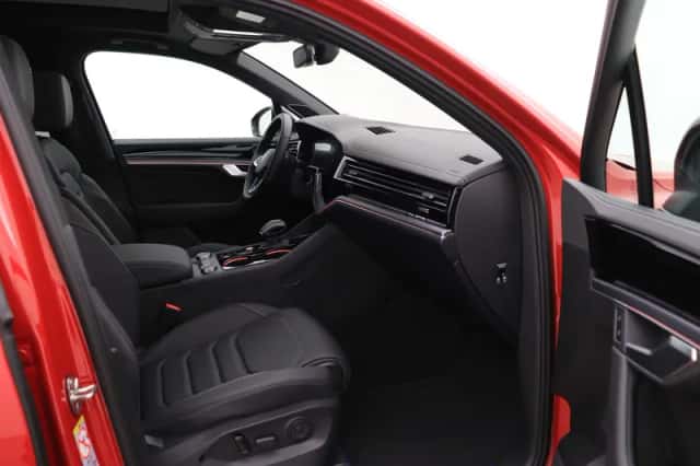 Volkswagen Touareg (2026) thumbnail 5