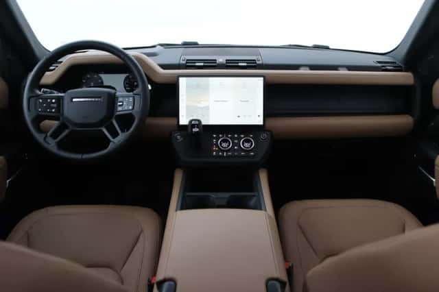 Land Rover Defender (2026) thumbnail 4