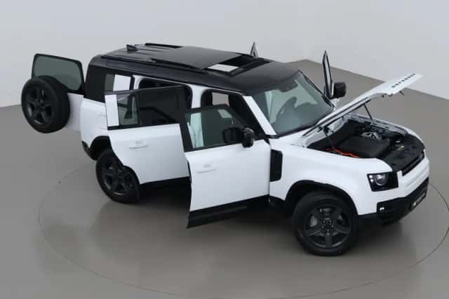 Land Rover Defender (2026) thumbnail 6