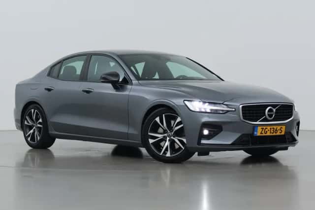 Volvo S60 (2019) thumbnail 1