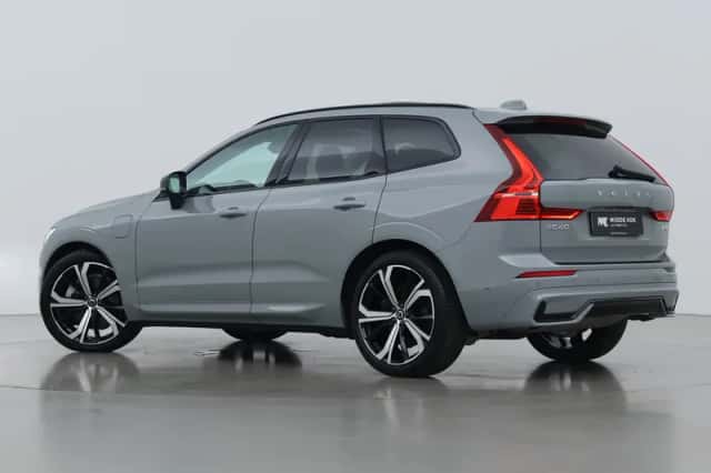 Volvo XC60 (2025) thumbnail 2