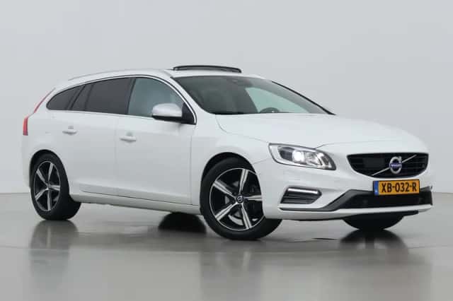 Volvo V60 (2018) thumbnail 1
