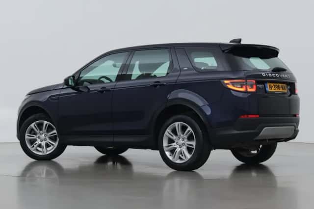 Land Rover Discovery Sport (2020) thumbnail 2