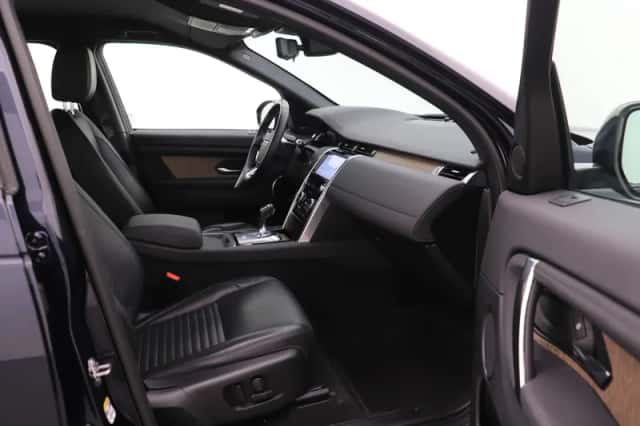 Land Rover Discovery Sport (2020) thumbnail 5