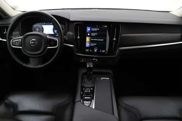 Volvo V90 (2018) thumbnail 4