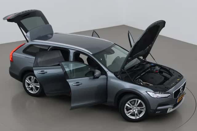 Volvo V90 (2018) thumbnail 6