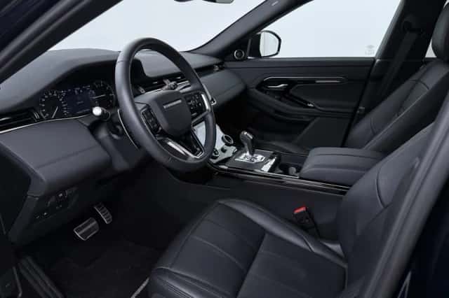 Land Rover Range Rover Evoque (2024) thumbnail 3