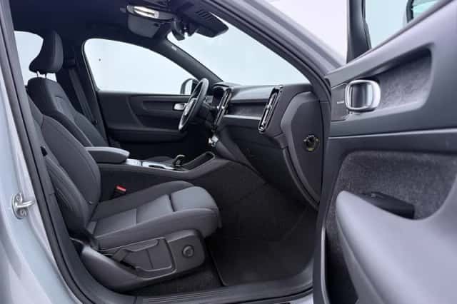 Volvo EX40 (2026) thumbnail 5