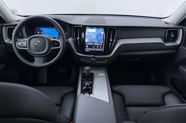 Volvo XC60 (2025) thumbnail 4