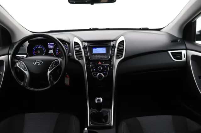 Hyundai i30 (2016) thumbnail 4