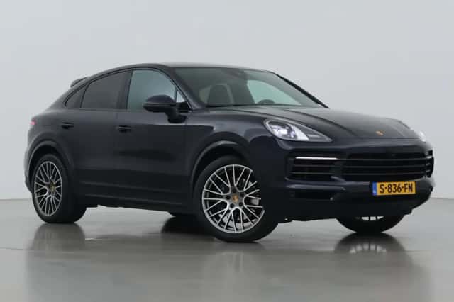 Porsche Cayenne (2023) thumbnail 1