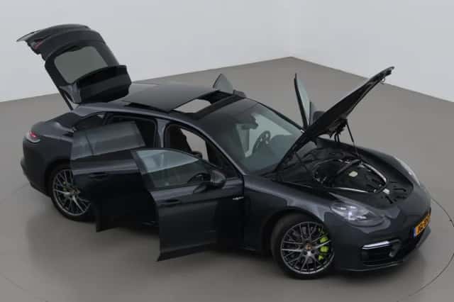 Porsche Panamera (2020) thumbnail 6