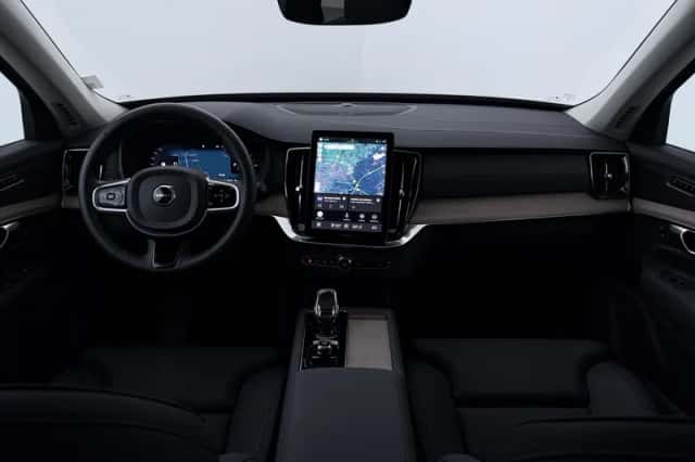 Volvo XC90 (2025) thumbnail 4