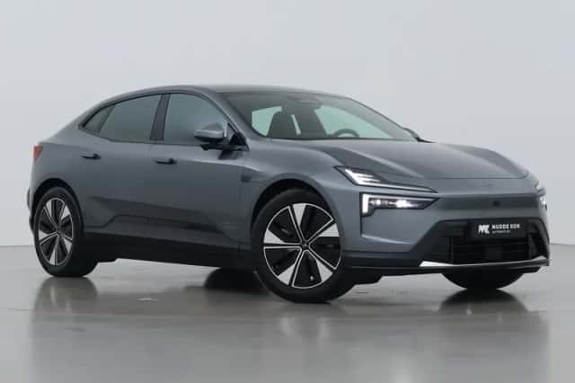 Polestar 4 (2024) thumbnail 1
