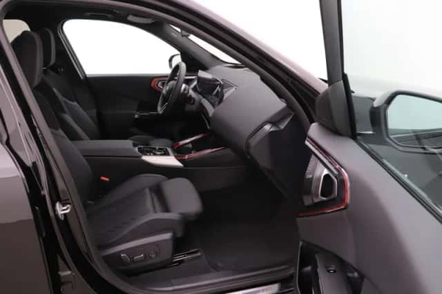 BMW X3 (2026) thumbnail 5