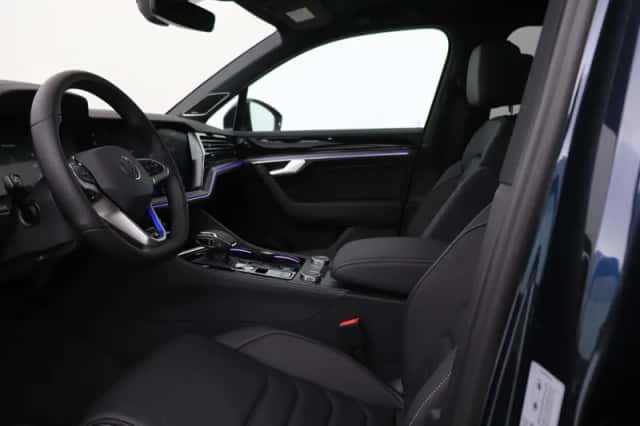 Volkswagen Touareg (2026) thumbnail 3