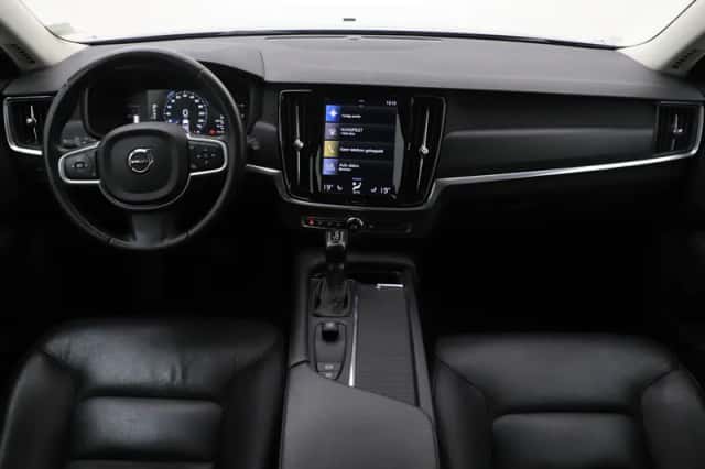 Volvo V90 (2018) thumbnail 4