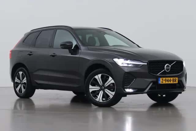 Volvo XC60 (2023) thumbnail 1