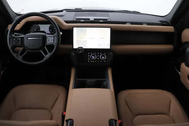 Land Rover Defender (2026) thumbnail 4