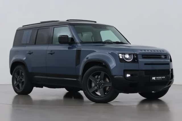 Land Rover Defender (2026) thumbnail 1