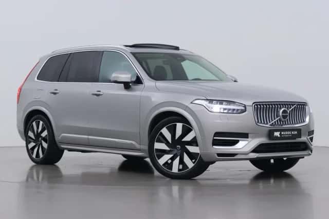 Volvo XC90 (2024) thumbnail 1