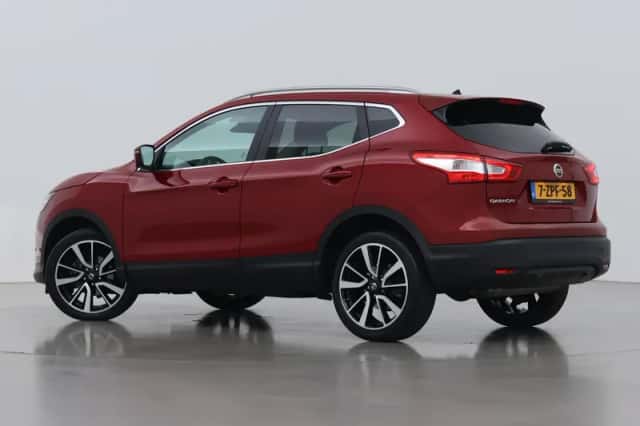 Nissan Qashqai (2015) thumbnail 2