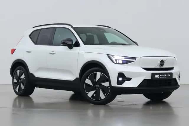 Volvo EX40 (2026) thumbnail 1