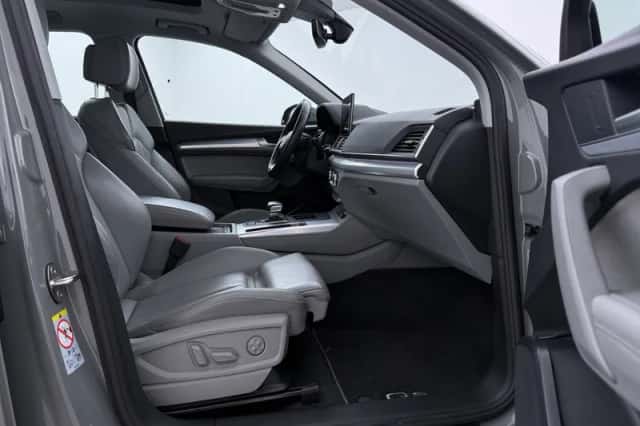 Audi Q5 (2022) thumbnail 5