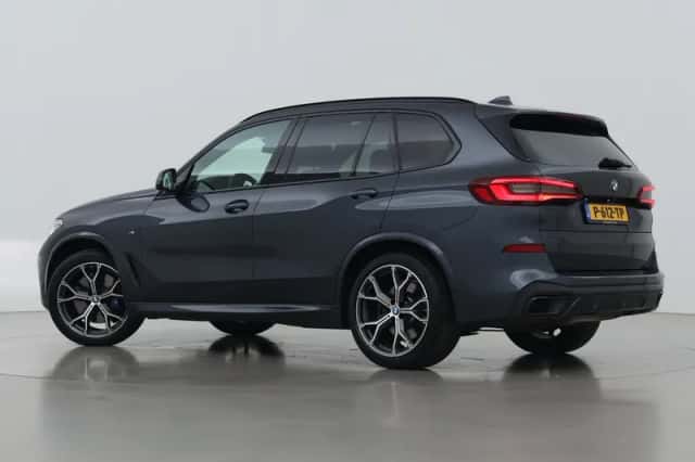 BMW X5 (2021) thumbnail 2