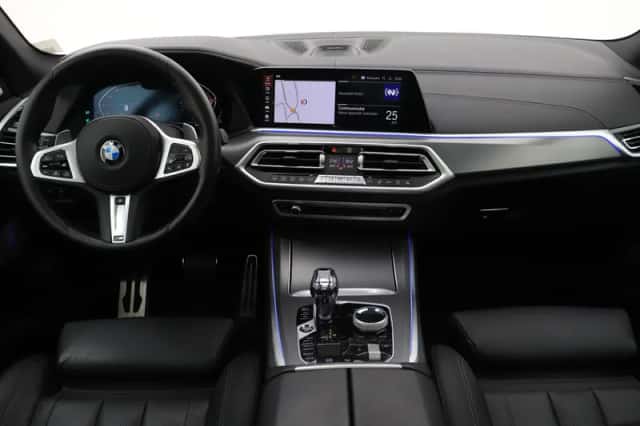 BMW X5 (2021) thumbnail 4