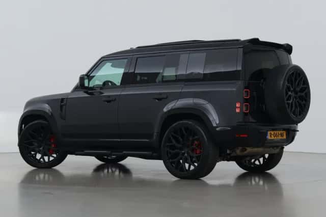Land Rover Defender (2022) thumbnail 2