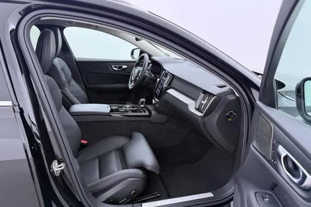 Volvo V60 (2025) thumbnail 5